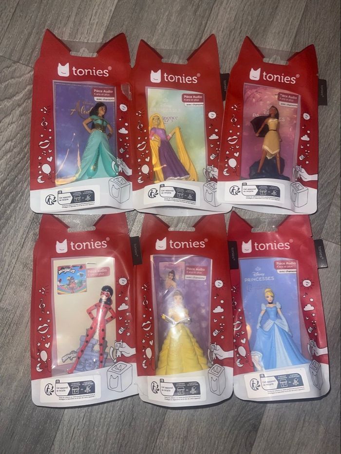 Lot figurines tonies princesses Disney + miraculous