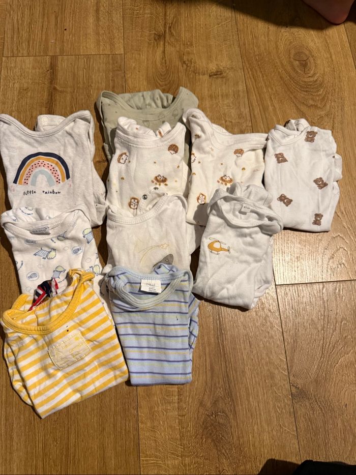 Lot de 10 bodies manches courtes bébé 3 mois
