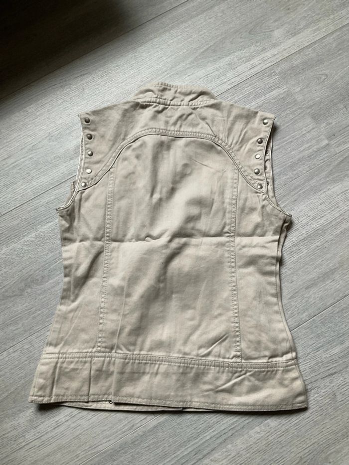 Pantacourt et veste beige clouté 10 ans (2 pièces)NEUF  n°27 - photo numéro 3