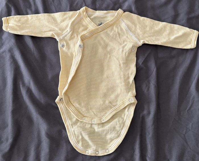 Lot 5 bodys Petit Bateau - photo numéro 5