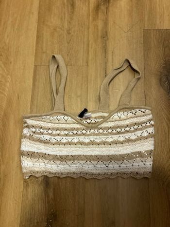 Top court crochet beige et blanc taille S divided