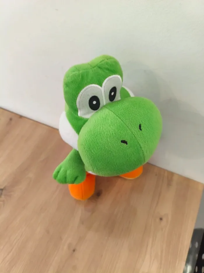 Peluche Yoshi 30 cm Nintendo - photo numéro 3