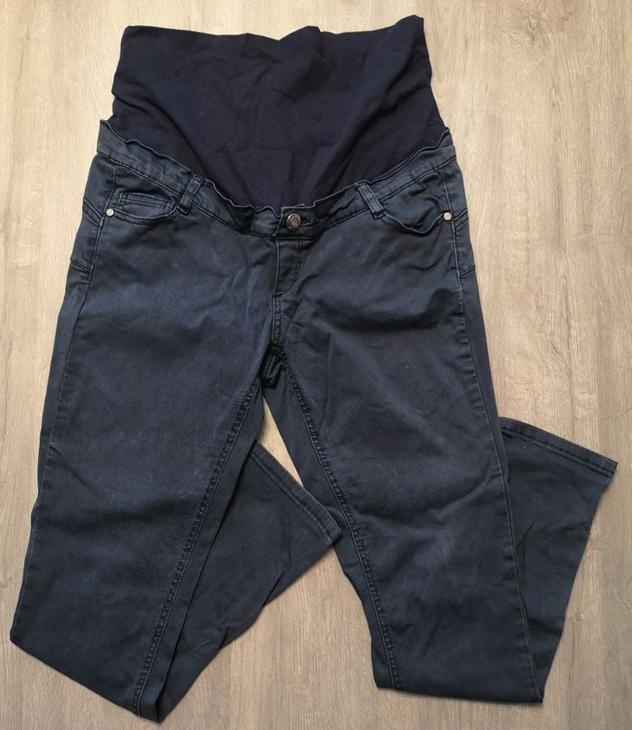 Jean de grossesse bleu