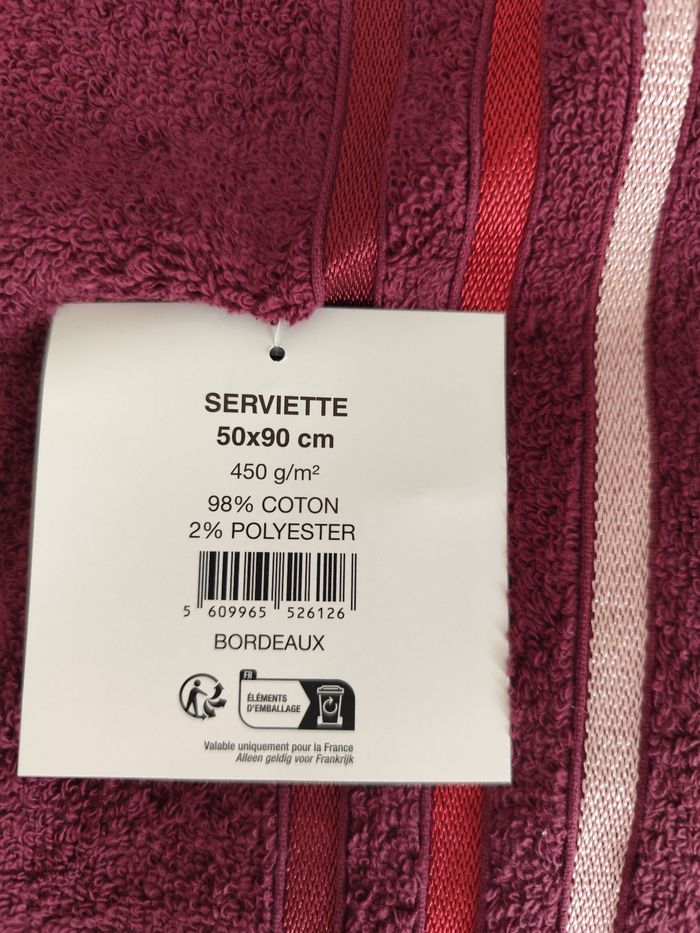 Drap de douche avec une serviette - photo numéro 4