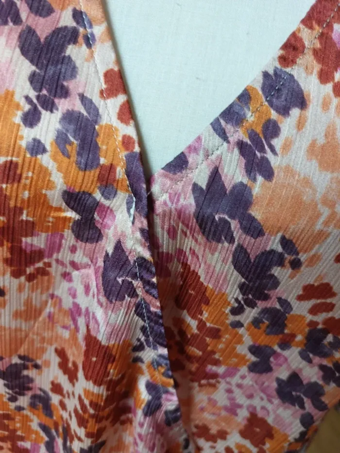 Magnifique blouse satinée cache coeur - photo numéro 3