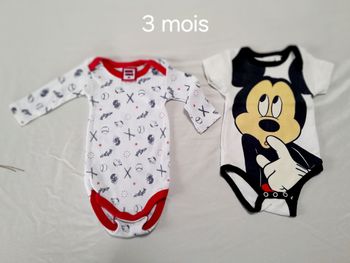 Lot bodies garçon 3 mois