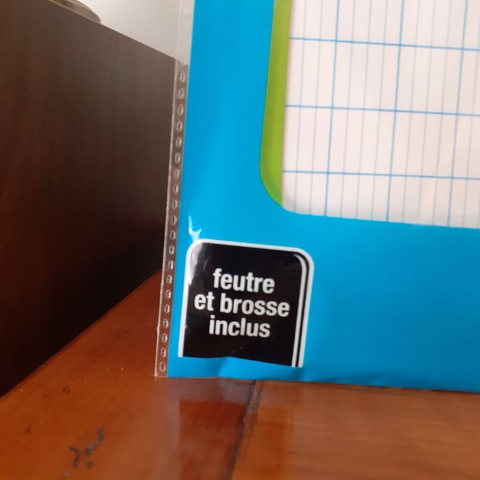 Neuf: Ardoise effaçable/Feutre +Crayon-gomme Ourson - photo numéro 2