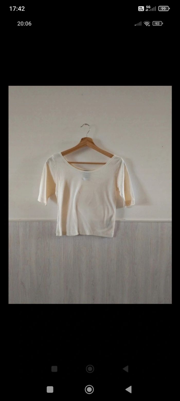 Tee-shirt cours Nike jaune pâle - photo numéro 3