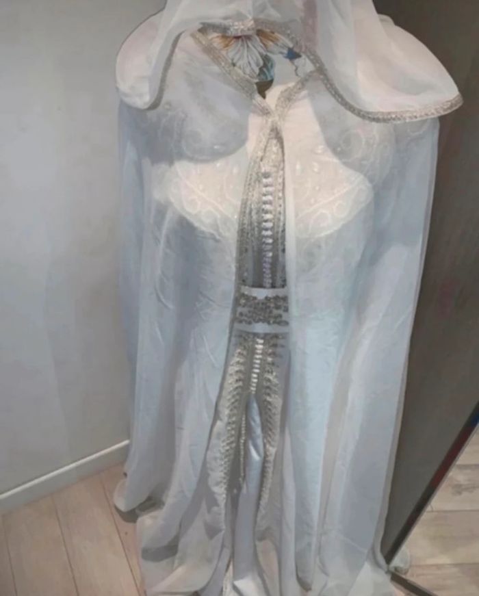 Caftan blanc argent - photo numéro 2