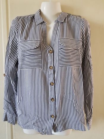 Chemise Vero Moda à rayure bleu marine et blanches