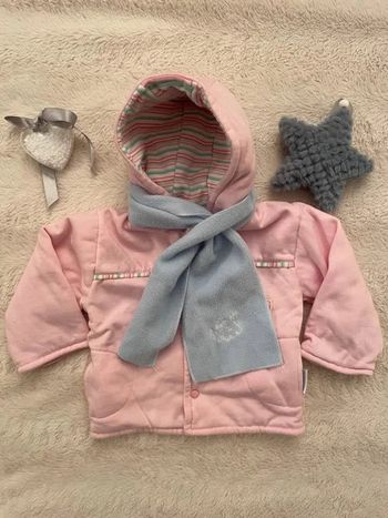 Joli manteau et son echarpe