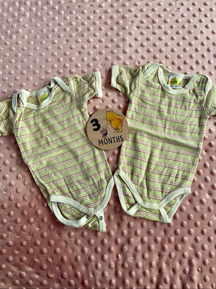 Lot de 2 bodies taille 3 mois