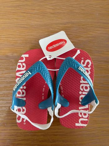 Tong Havaianas bébé