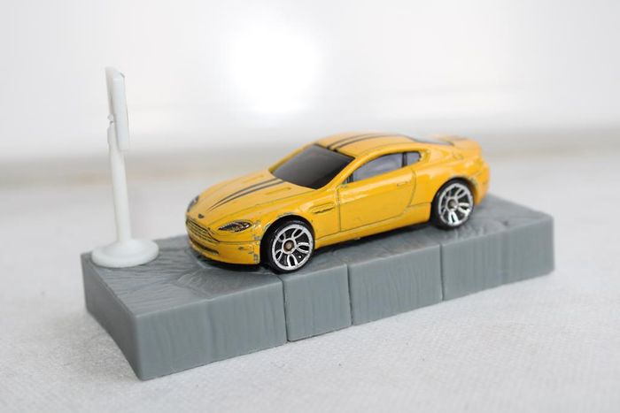 Hot weels Aston Martin V8 vantage