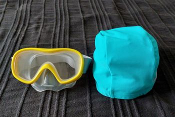 Bonnet de bain et masque de plongée