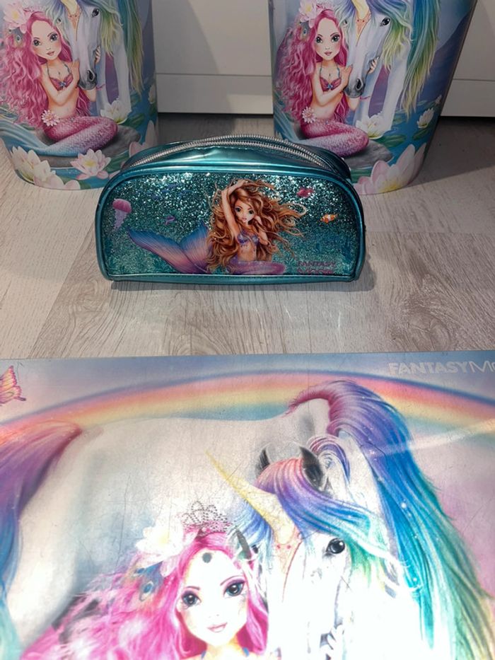 Fourniture scolaire / bureau Top model - photo numéro 2