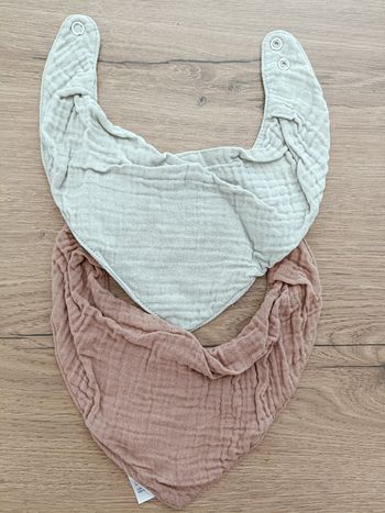 Lot bavoirs neufs en gaz de coton