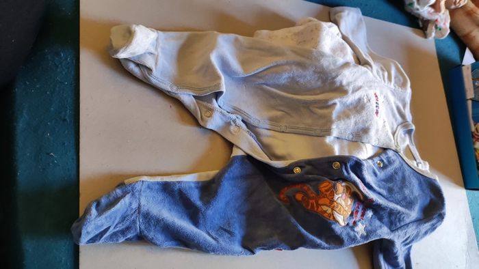 lot 3 pyjamas 3 mois - photo numéro 2