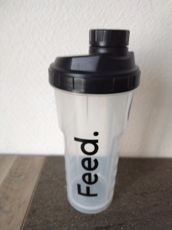 Shaker Protéines "Feed" Neuf