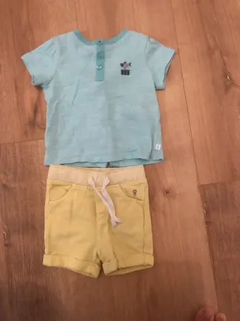 Ensemble short + T shirt 3 mois