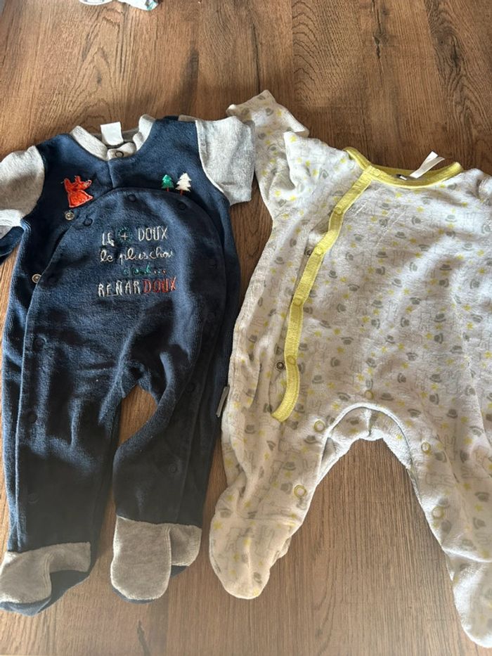 Lot pyjamas 1 mois