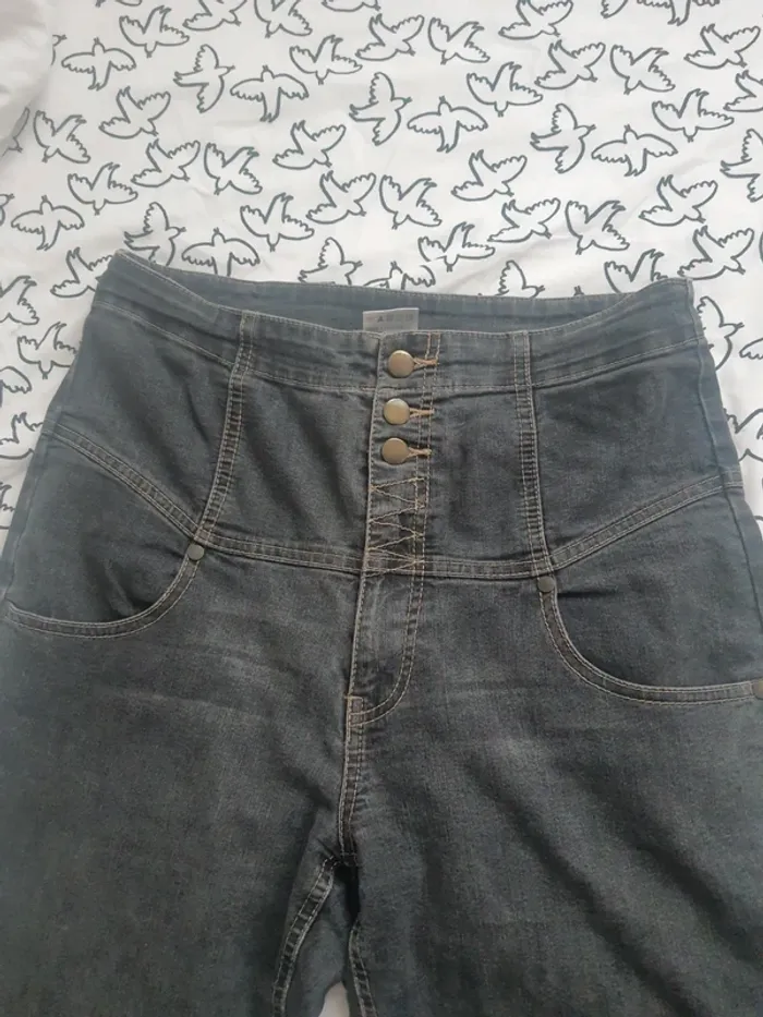 Jean taille haute 42