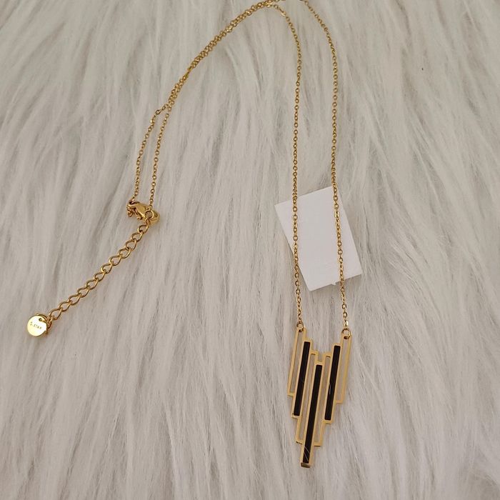 Collier ikita en acier inoxydable