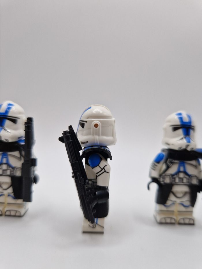 Figurines type lego 4 Clones de la 501ème star wars - photo numéro 3