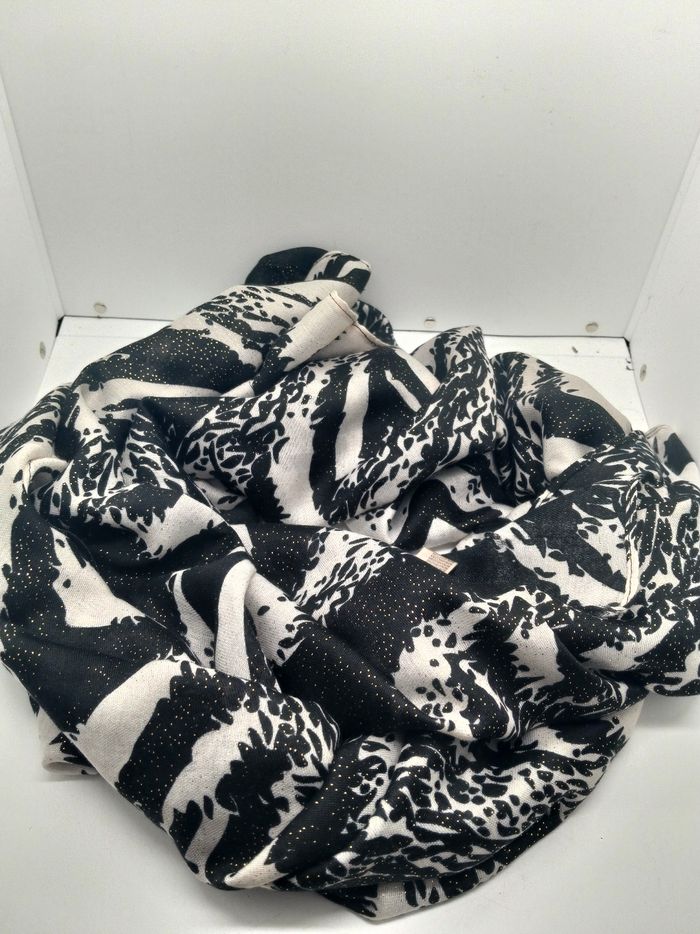 Écharpe zébré pailleté