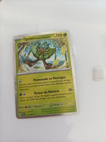 Carte pokémon brillante