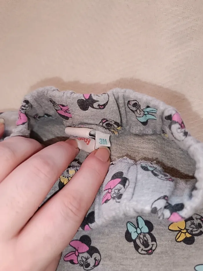 🎀 jolie pantalon gris Motif Minnie taille 3 mois Disney 🎀 - photo numéro 3