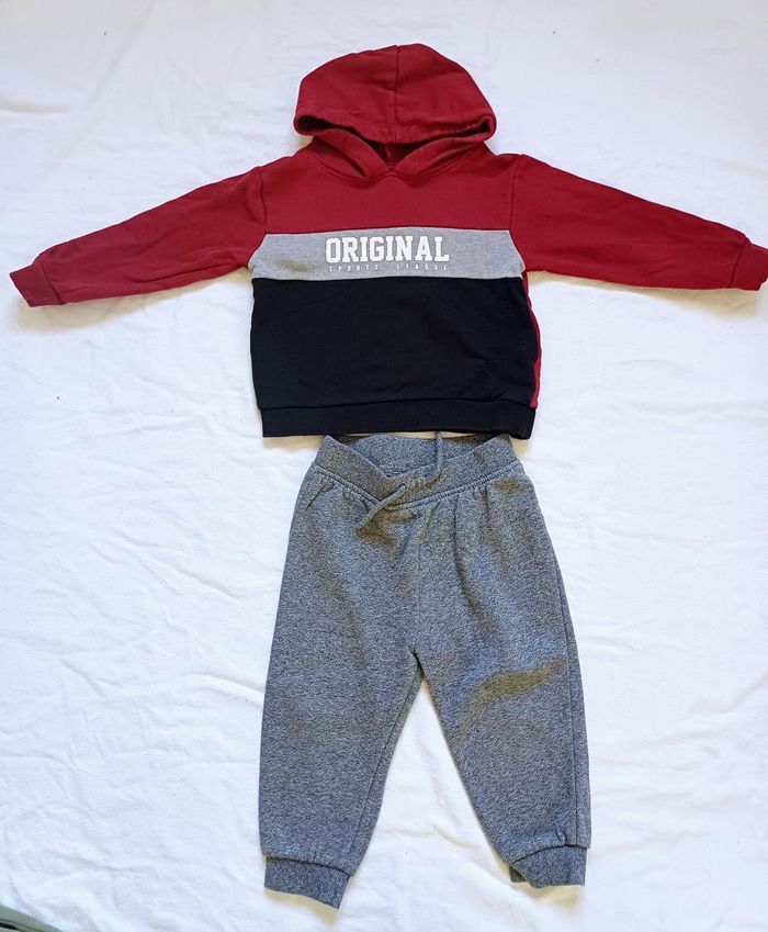 Lot de vêtements taille 24 mois - photo numéro 4