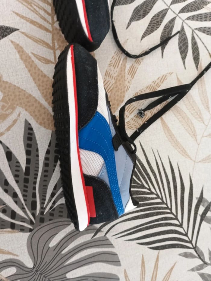 Chaussure Puma pointure 33 - photo numéro 5