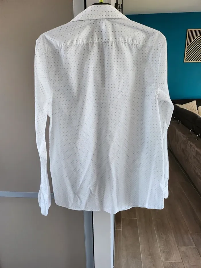 Chemise manches longues blanche a pois noir kiabi neuve taille S - photo numéro 2