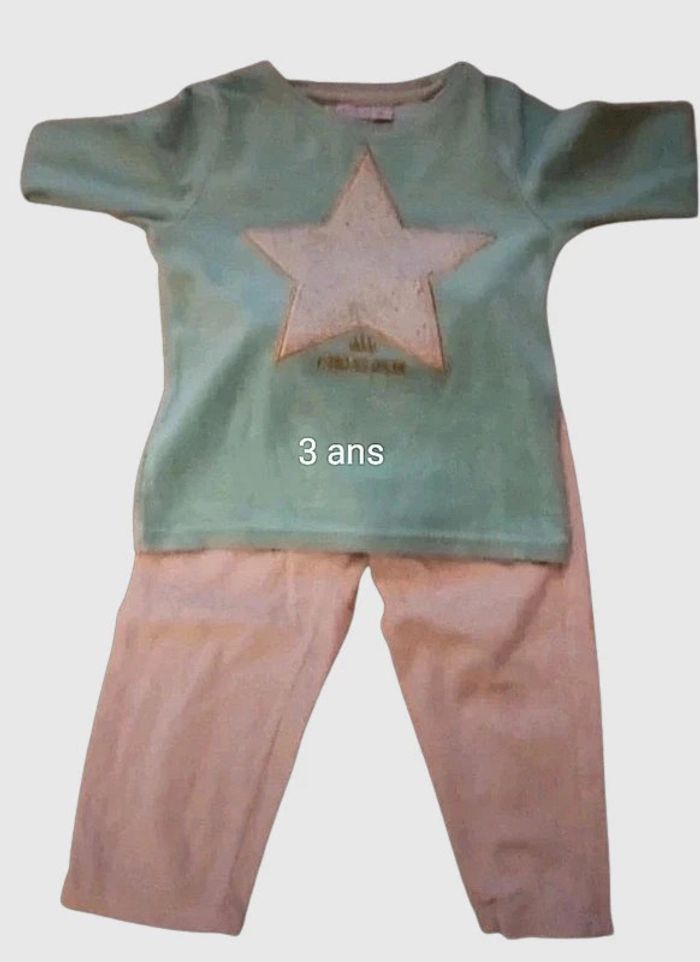 Pyjama fille rose et bleu taille 3 ans : Douceur et confort garantis