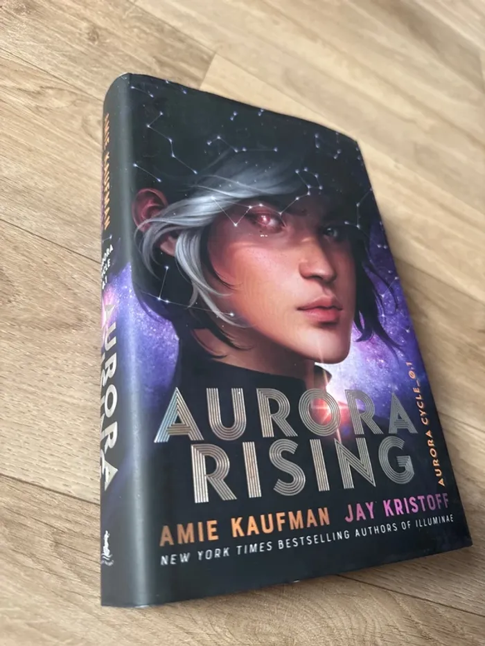 Amie Kaufman & Jay Kristoff - Aurora Rising tome 1 - photo numéro 7