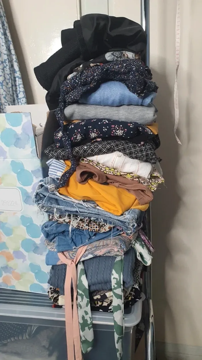 Lot de 38 vêtements idéal revendeur ou friperie - photo numéro 3