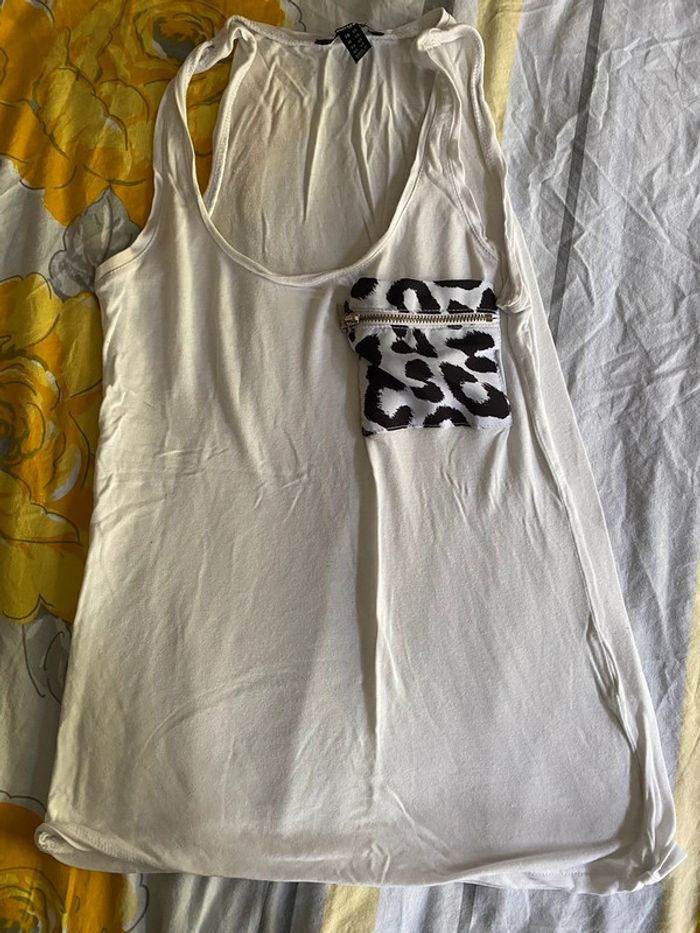 Lot tee shirt / débardeur XS - photo numéro 8