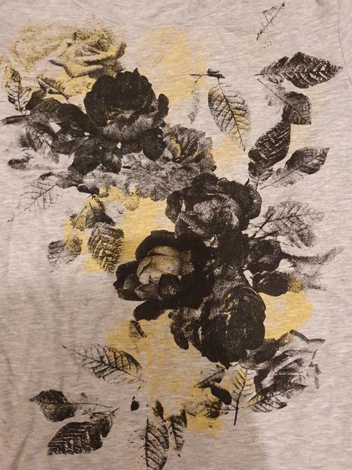Tee shirt motif fleur - photo numéro 3