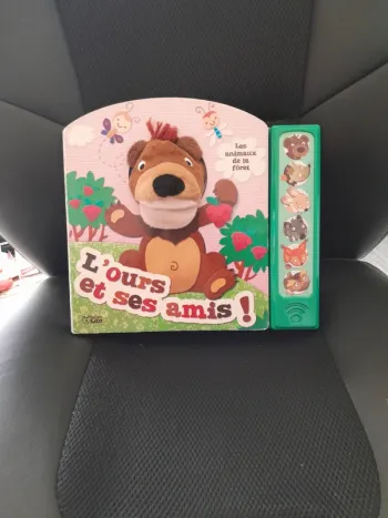 Livre marionette sonore l ours