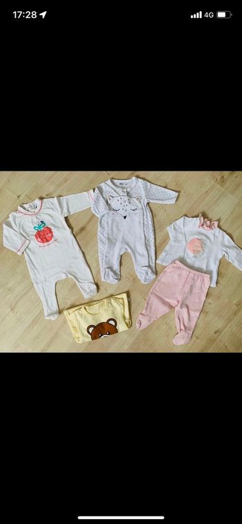 Lot 4 pyjama en 3 mois 🌸