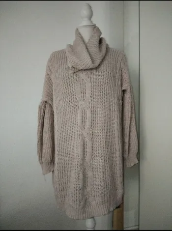Pull long en laine col roulé femmes