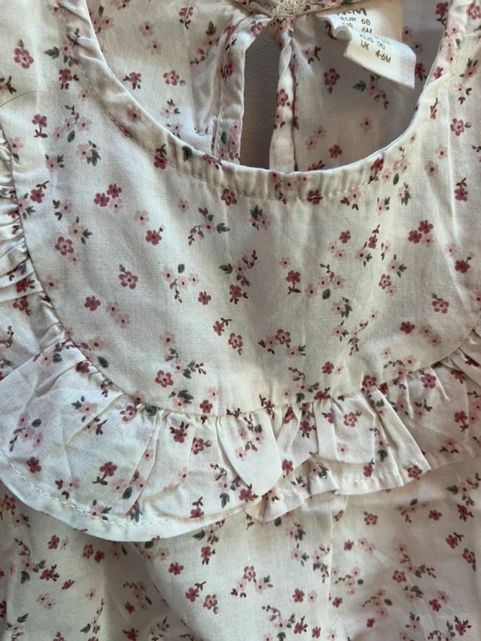 Blouse fleurie 6 mois - photo numéro 2