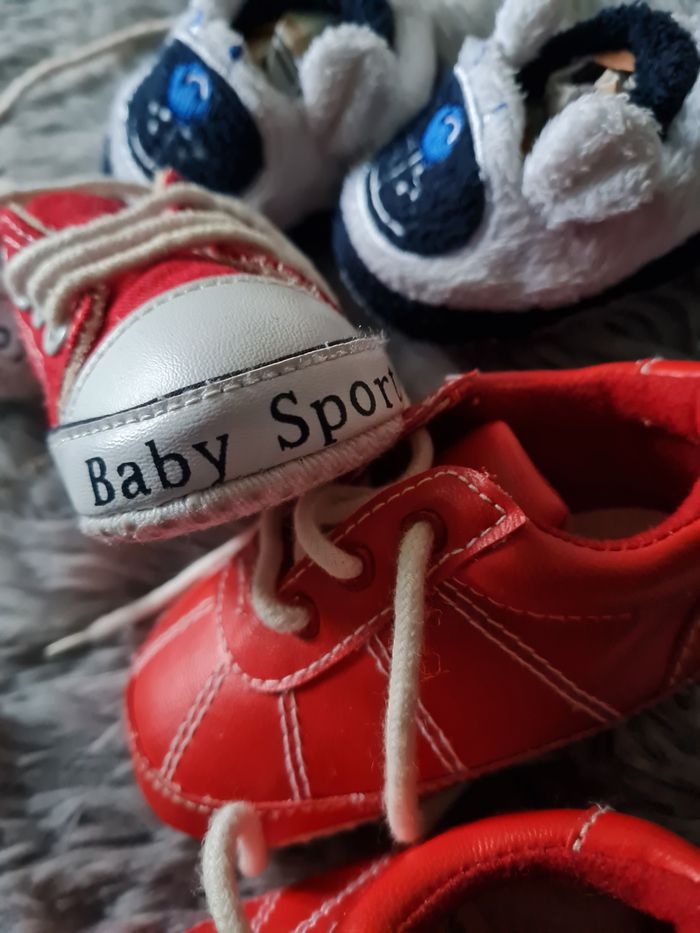 lot X3 chaussures / chausson bébé 0/6 mois - photo numéro 4