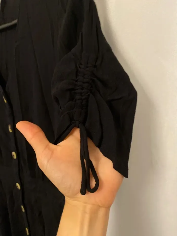 Petite Robe noire 👗 - photo numéro 3