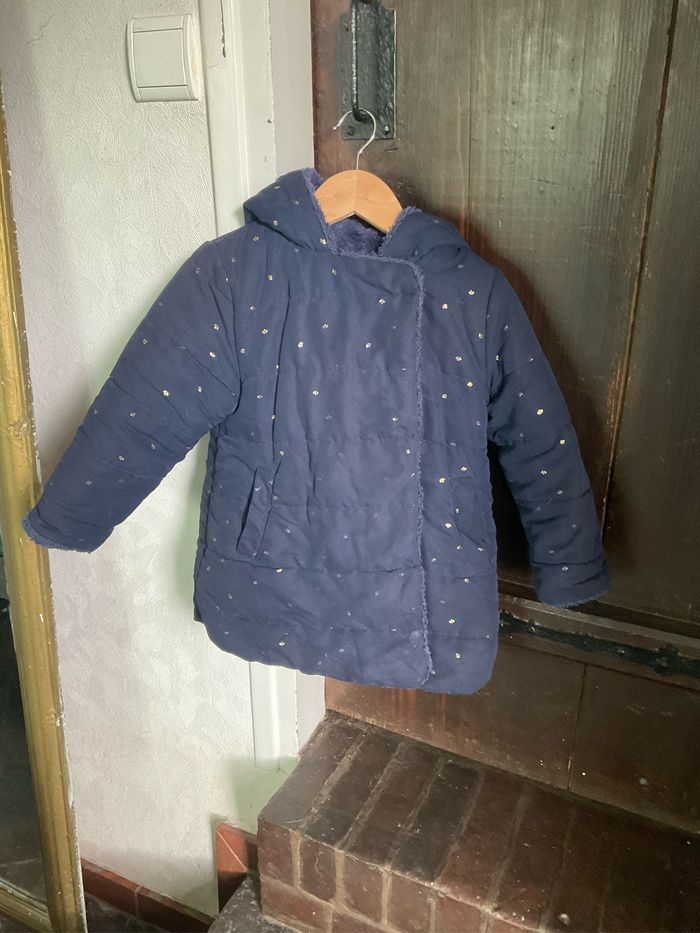 Manteau d’hiver bleu marine capuche 5 ans