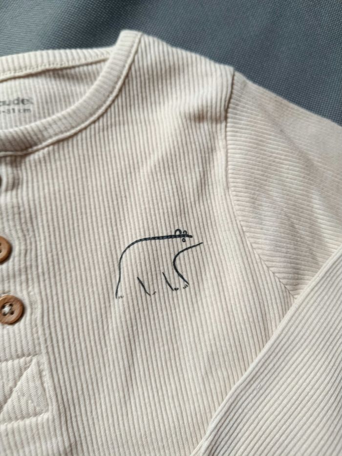 T-shirt ML beige côtelé 🦕 Taille 18 mois - photo numéro 2