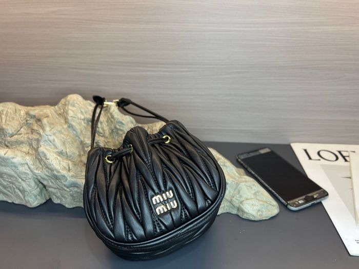 Miumiu25