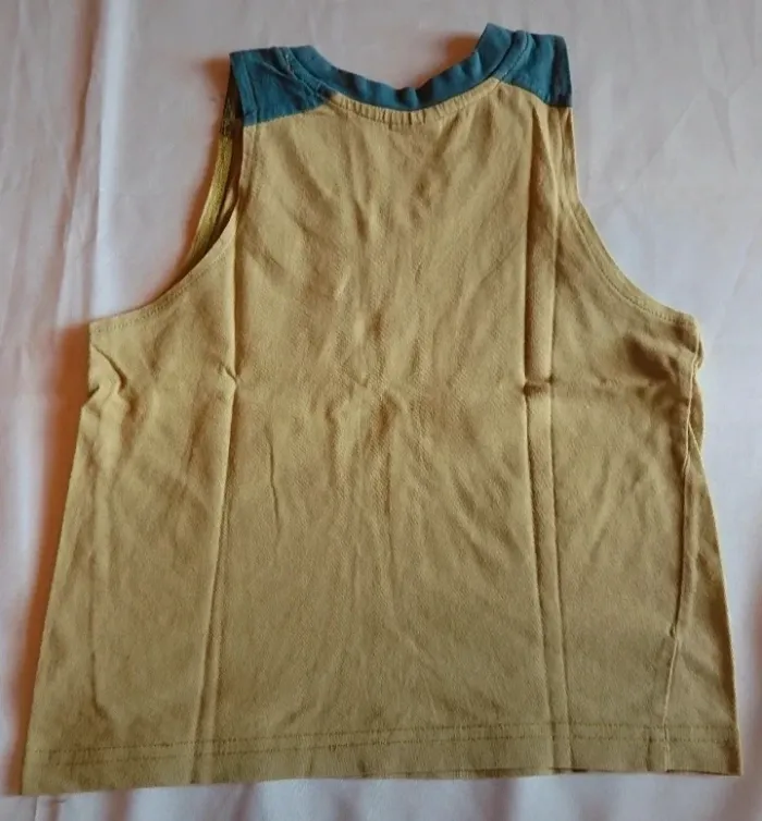 Tee-shirt sans manche - photo numéro 2