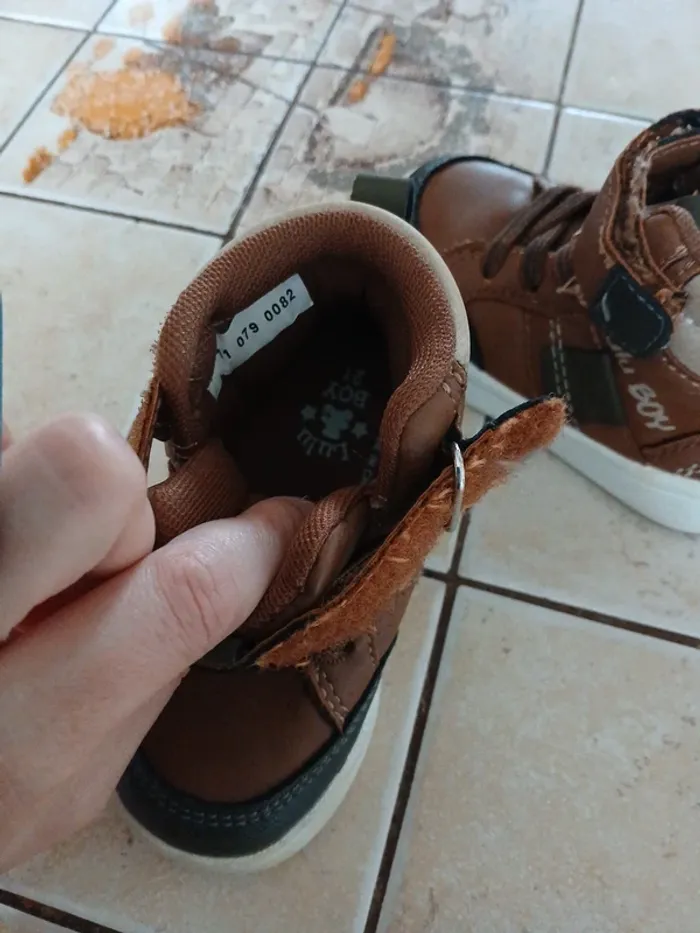 Chaussures montante 21 - photo numéro 9